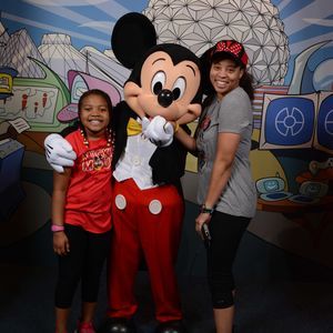 Meet your Posher, Leslie